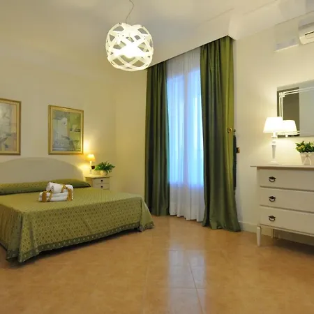 Marcella * بورتو سيساريو